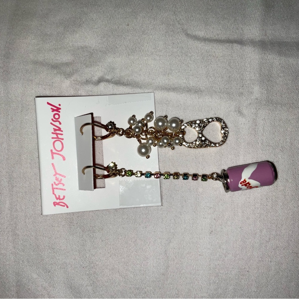 Earrings, Betsey Johnson Soda Pop Mismatch Drop Earrings, NWT